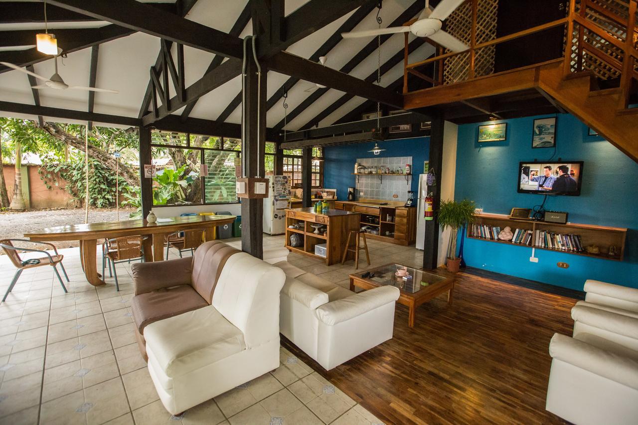 Jaco Inn Bagian luar foto