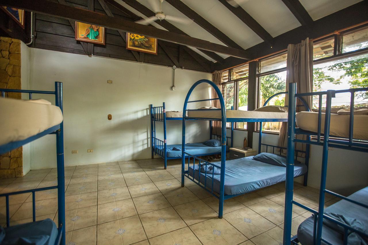 Jaco Inn Bagian luar foto
