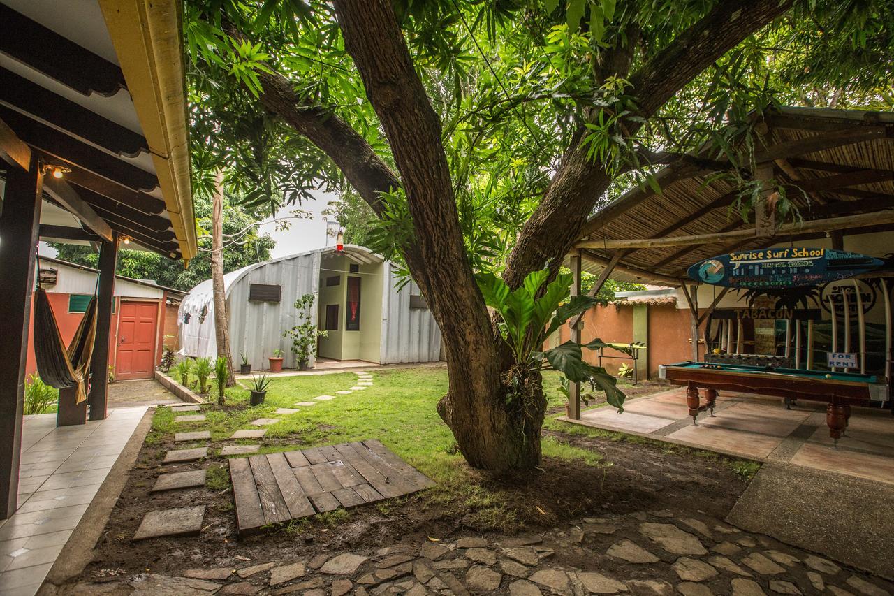Jaco Inn Bagian luar foto