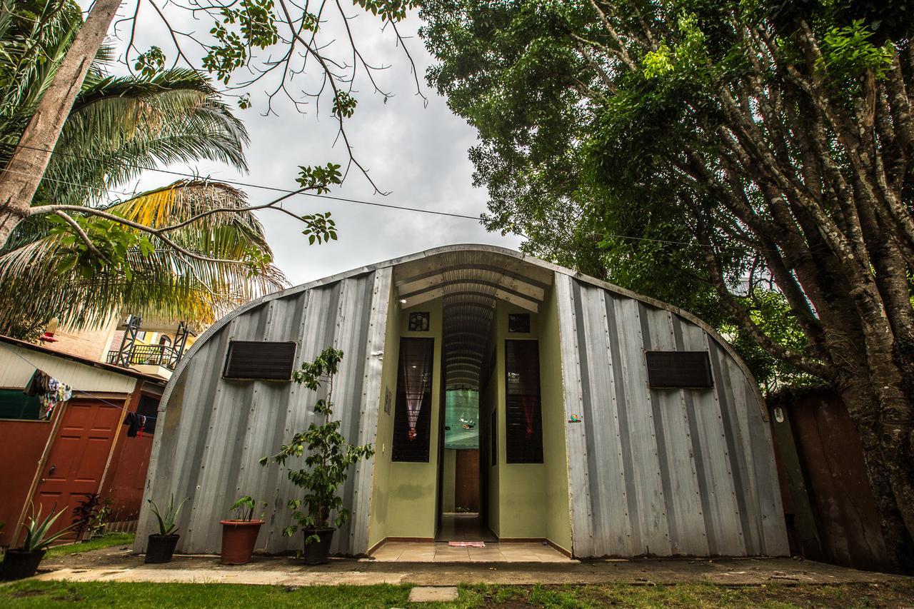 Jaco Inn Bagian luar foto