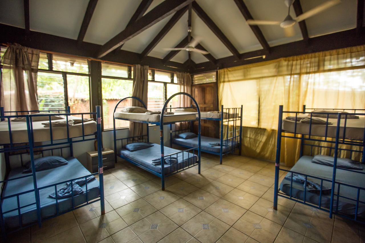 Jaco Inn Bagian luar foto