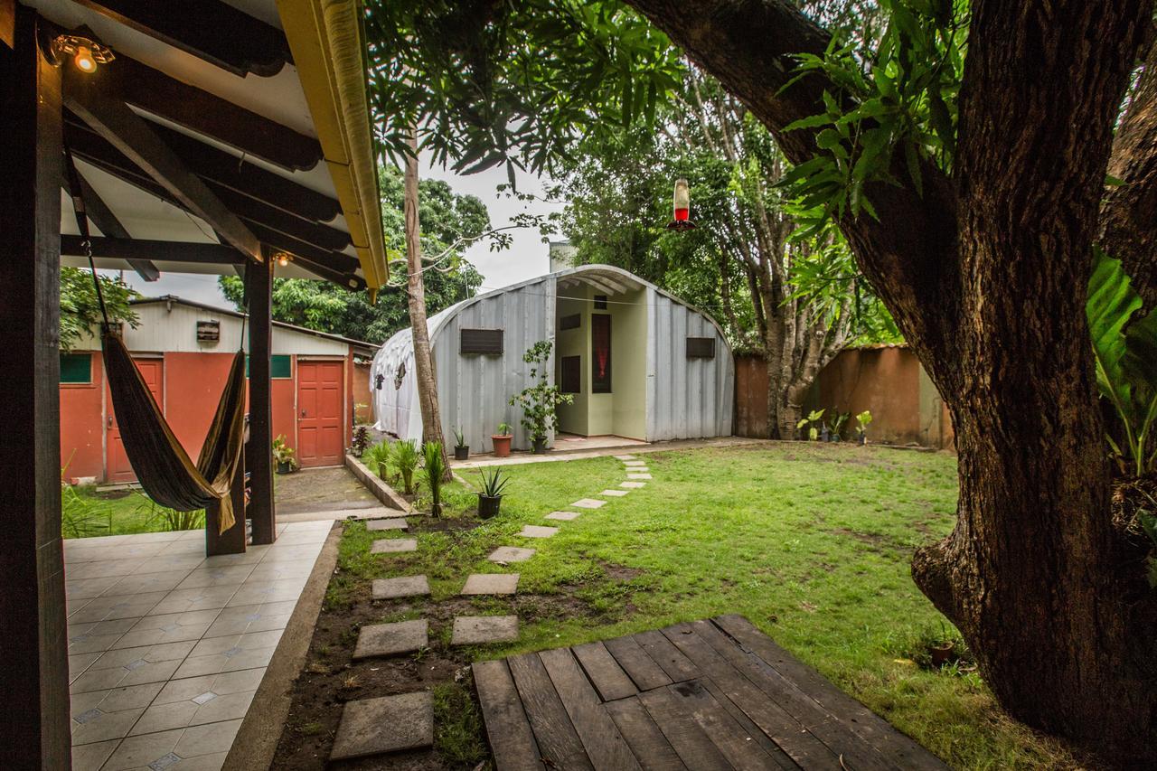 Jaco Inn Bagian luar foto