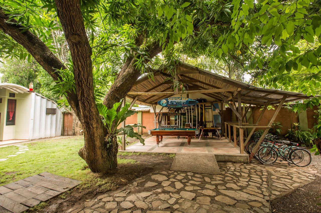 Jaco Inn Bagian luar foto