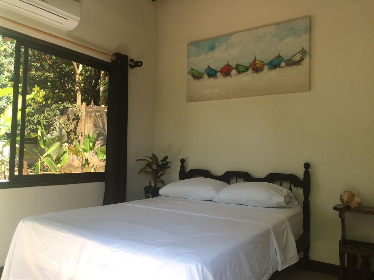 Jaco Inn Bagian luar foto